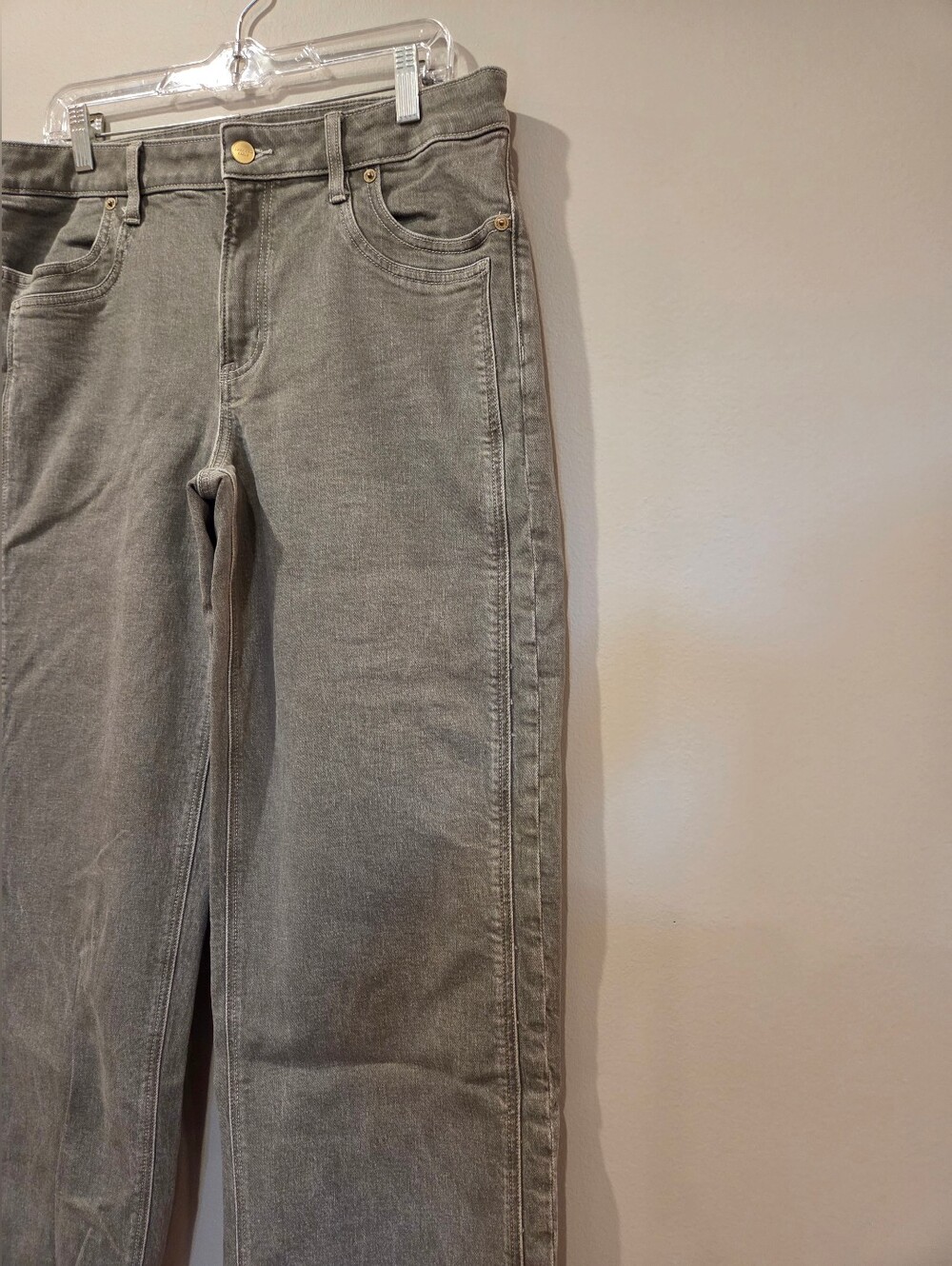 AE High-Waisted Stovepipe Jean - Picture 8 of 9